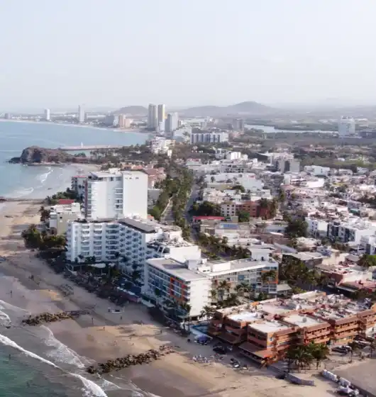 Nos especializamos en la comercialización de proyectos exclusivos y en la administración de propiedades con fines de renta vacacional.